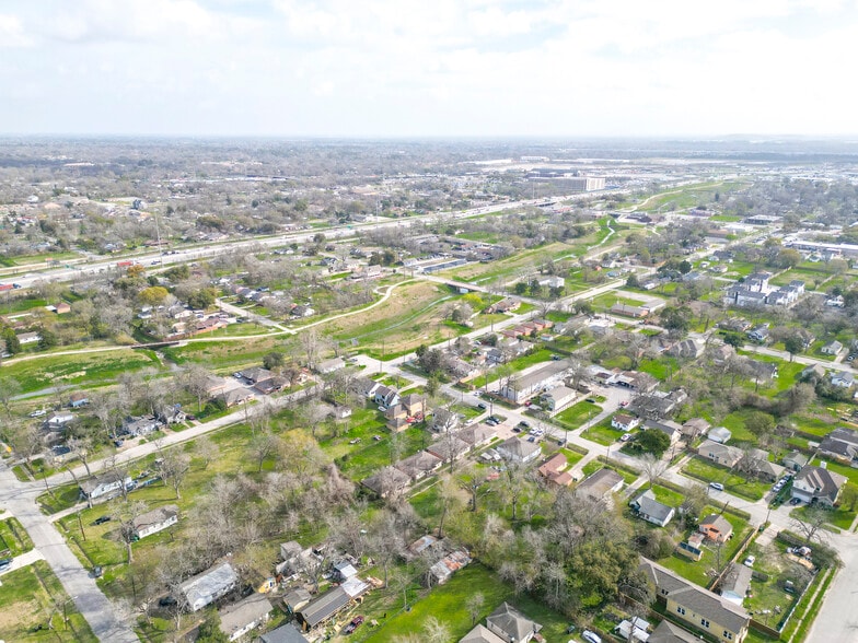 More Photos Of 4905 Kashmere St, Houston Apartments For Sale