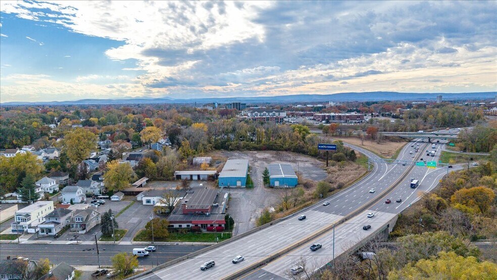 More Photos Of 1060-1062 Central Ave, Albany Light Distribution For Sale
