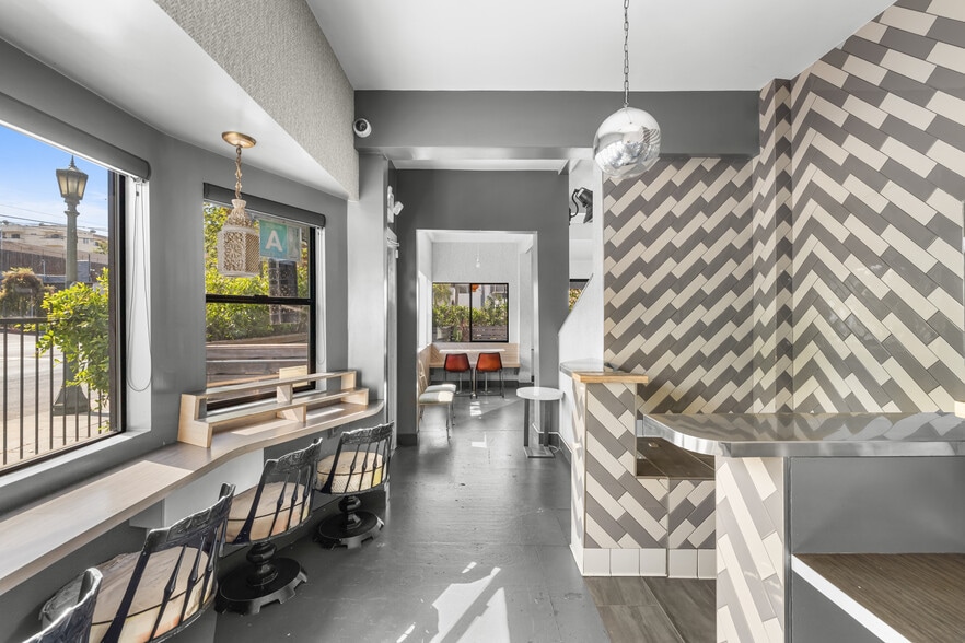 More Photos Of 751 N Virgil Ave, Los Angeles Restaurant For Lease