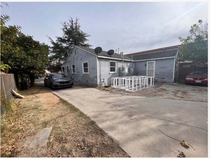 More Photos Of 6833 Simpson Ave, North Hollywood Land For Sale