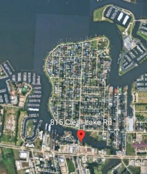 More Photos Of 815 Clear Lake Rd, Clear Lake Shores Storefront Retail Office For Sale