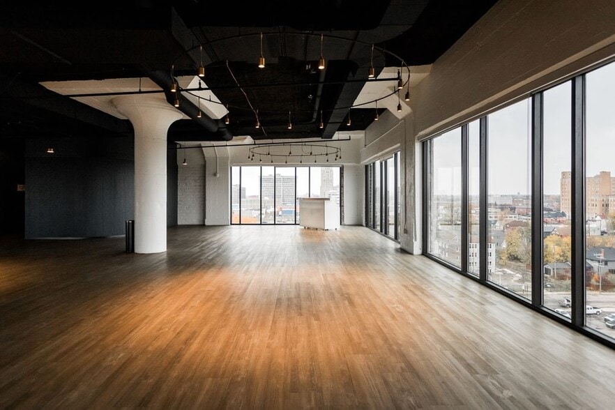 More Photos Of 2937 E Grand Blvd, Detroit Medical For Lease