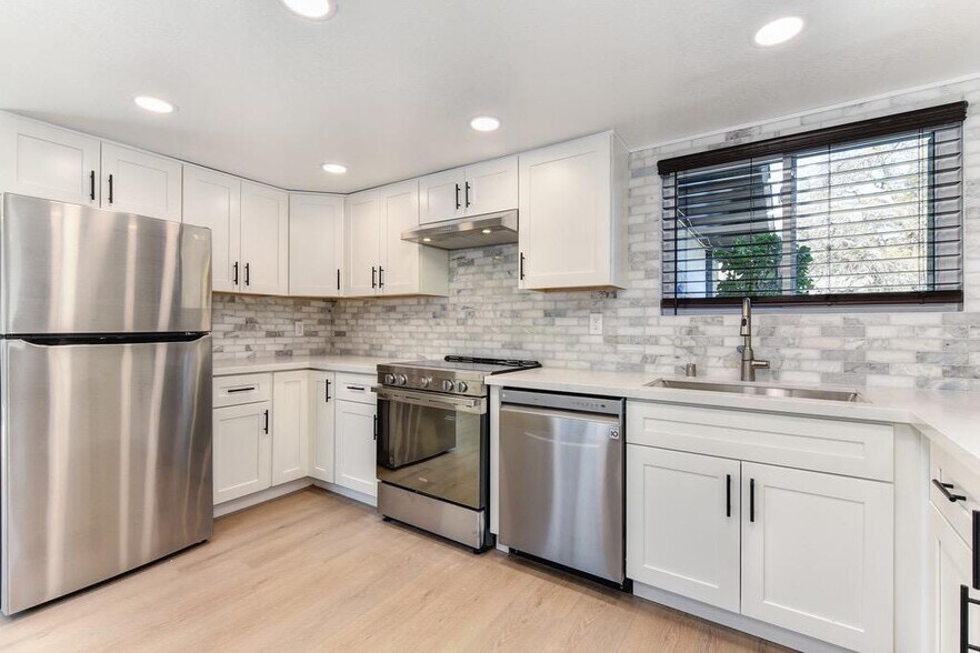 More Photos Of 5364 Garfield Ave, Sacramento Apartments For Sale