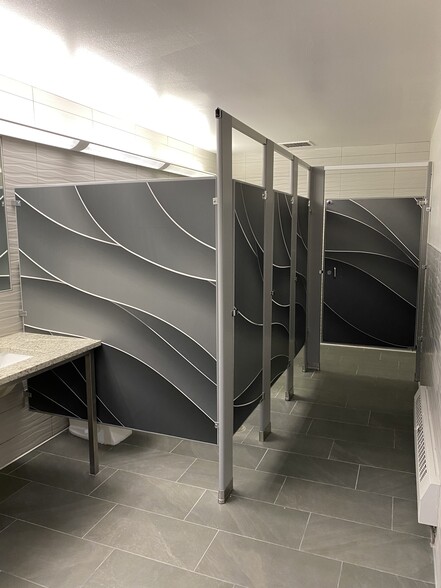 More Photos Of 2260 S Xanadu Way, Aurora Office For Lease