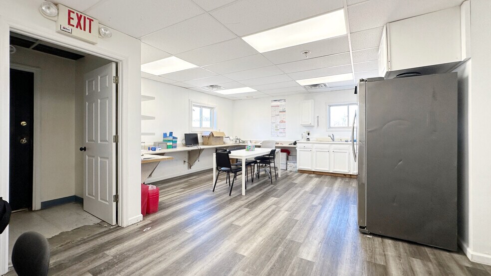 More Photos Of 7125 Reading Rd, Cincinnati Medical For Sale