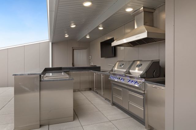 More Photos Of 142 Pit Ln, Pontiac Flex For Sale