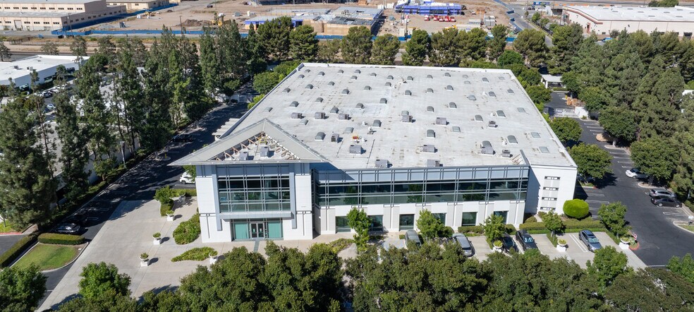 More Photos Of 15365 Barranca Pky, Irvine Warehouse For Lease