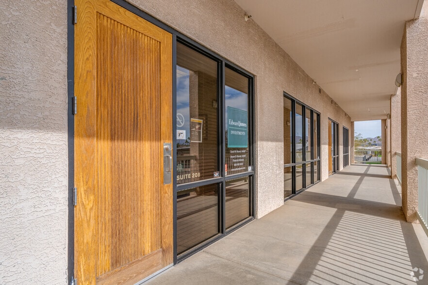 More Photos Of 2550 N Thunderbird Cir, Mesa Office For Lease