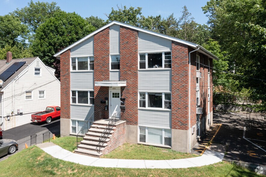 Primary Photo Of 275 Grand, Leonia Apartments For Sale