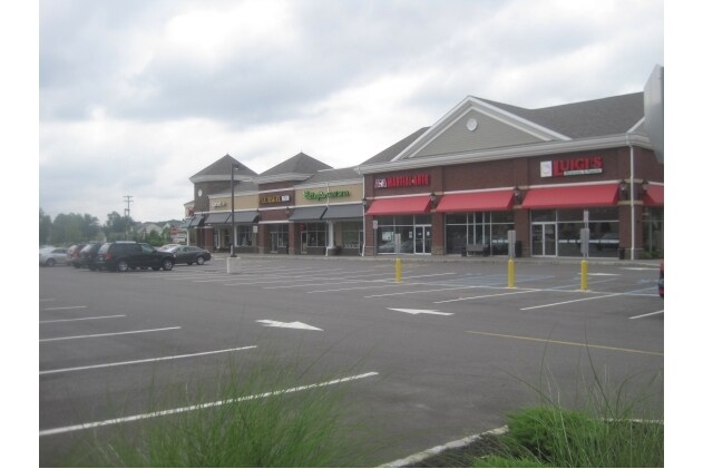 More Photos Of 351-365 N County Line Rd, Jackson Freestanding For Lease