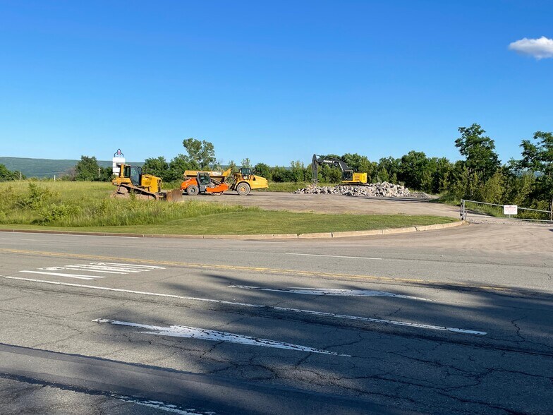 More Photos Of Scranton Carbondale Highway, Scranton Land For Lease