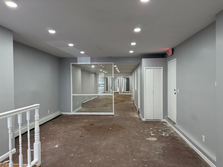More Photos Of 635 Newark Ave, Jersey City Storefront Retail Residential For Lease