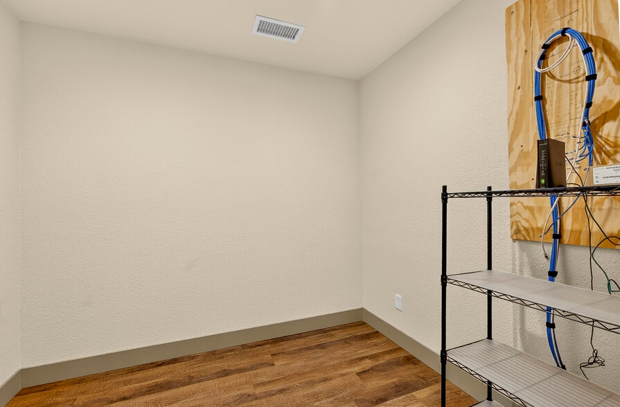 More Photos Of 1300 N Rim Dr, Flagstaff Medical For Lease