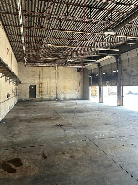 More Photos Of 2500 Spring Grove Ave, Cincinnati Warehouse For Sale