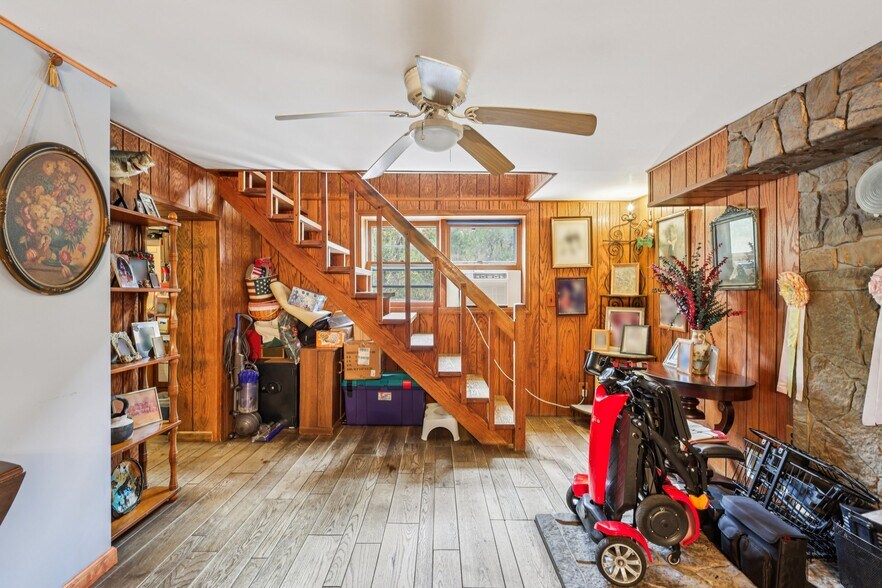 More Photos Of 170 S Hope Chapel Rd, Jackson Specialty For Sale