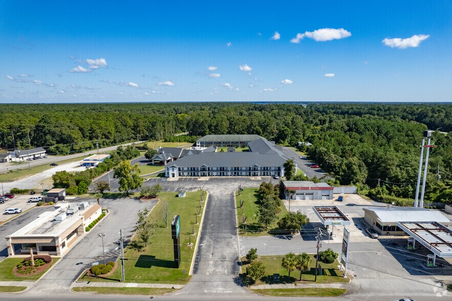 More Photos Of 8929 Old Number Six Hwy, Santee Hospitality For Sale