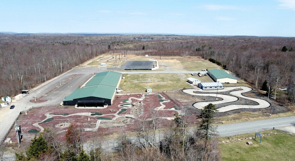 More Photos Of 1171 Main St, Gouldsboro Sports And Entertainment For Sale