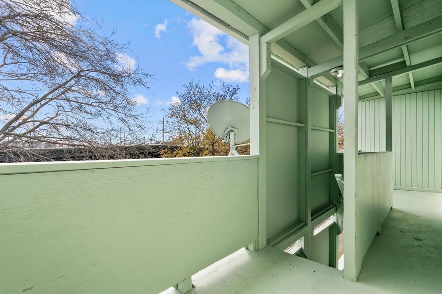 More Photos Of 746 Maple St, Bridgeport Apartments For Sale