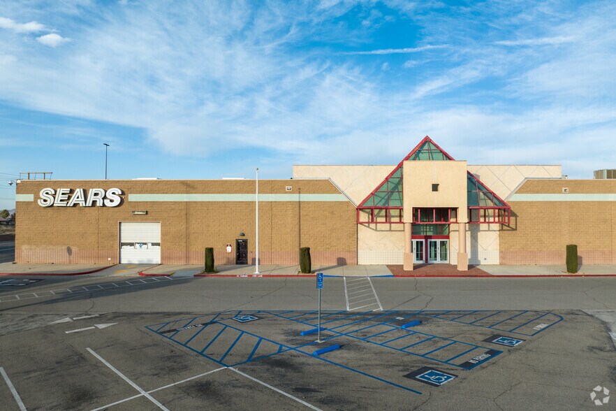 More Photos Of 14420 Bear Valley Rd, Victorville Bowling Alley For Lease