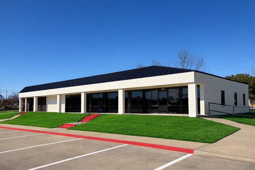 More Photos Of 1449 Forest Ln, Garland Office For Lease