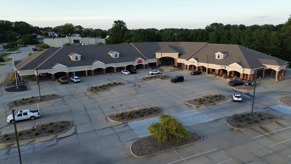 More Photos Of 1225 Copper Creek Dr, Des Moines Unknown For Lease