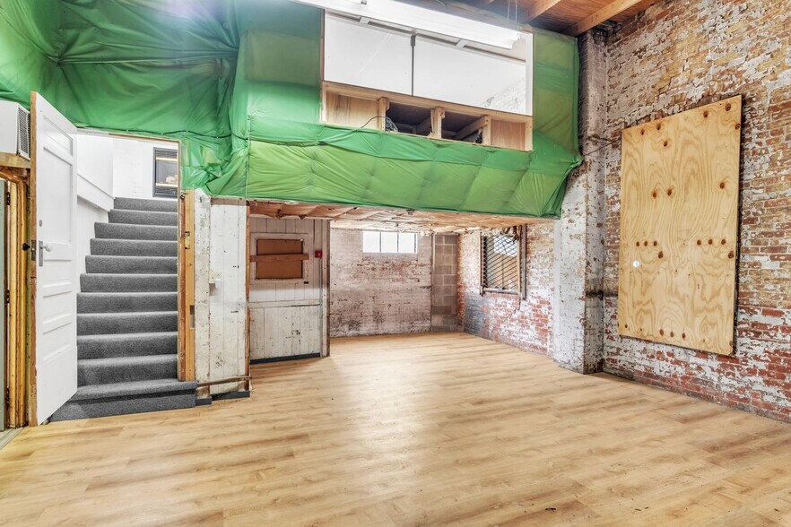 More Photos Of 260 Columbus Ave, Pittsfield Storefront Retail Office For Sale