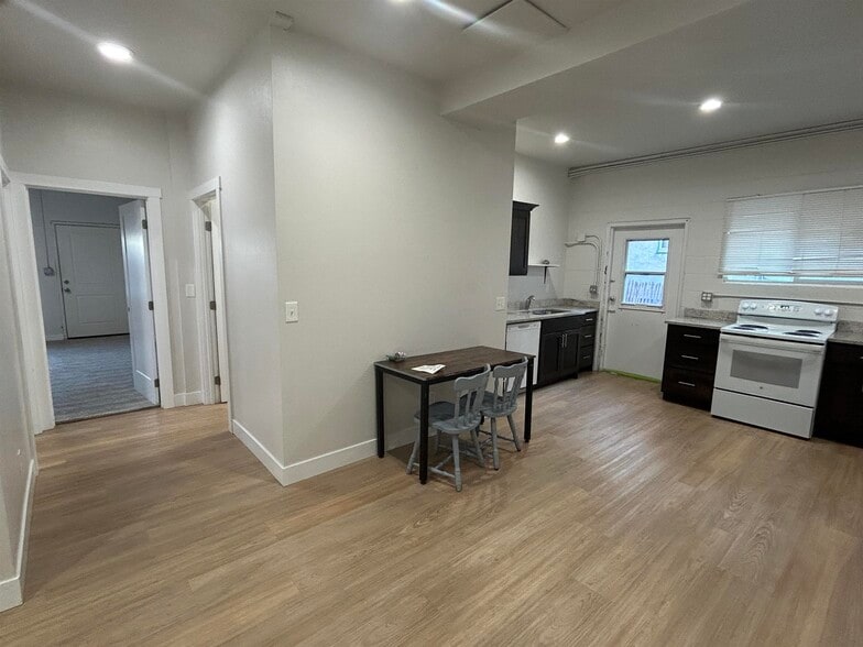 More Photos Of 612 N Arthur Ave, Pocatello Apartments For Sale