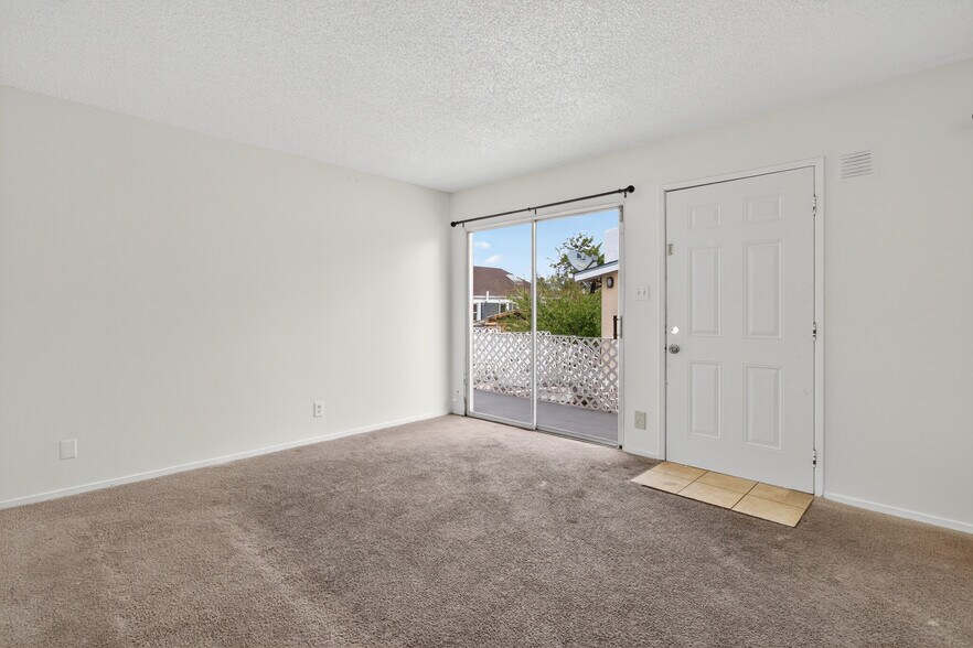 More Photos Of 2125 10th Ave, Oakland Apartments For Sale