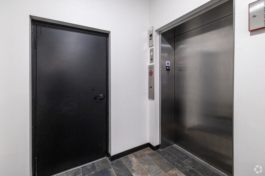More Photos Of 28 7th St NE, Rochester Apartments For Sale