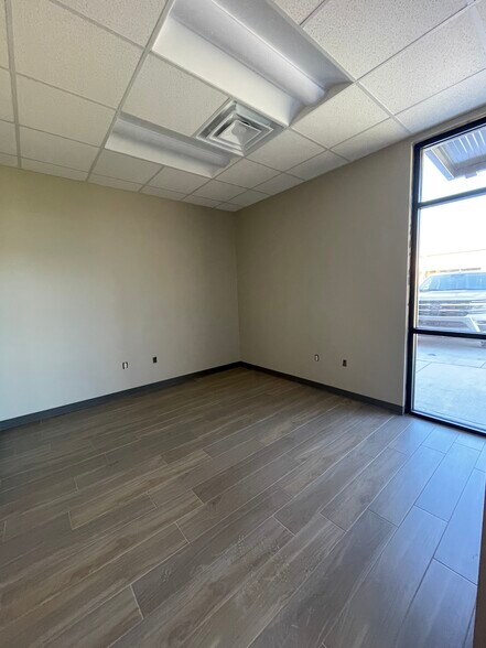 More Photos Of 4671-4675 Marlena St, Bossier City Warehouse For Lease