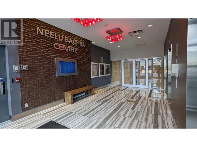 More Photos Of 550 W Broadway, Vancouver Office For Sale