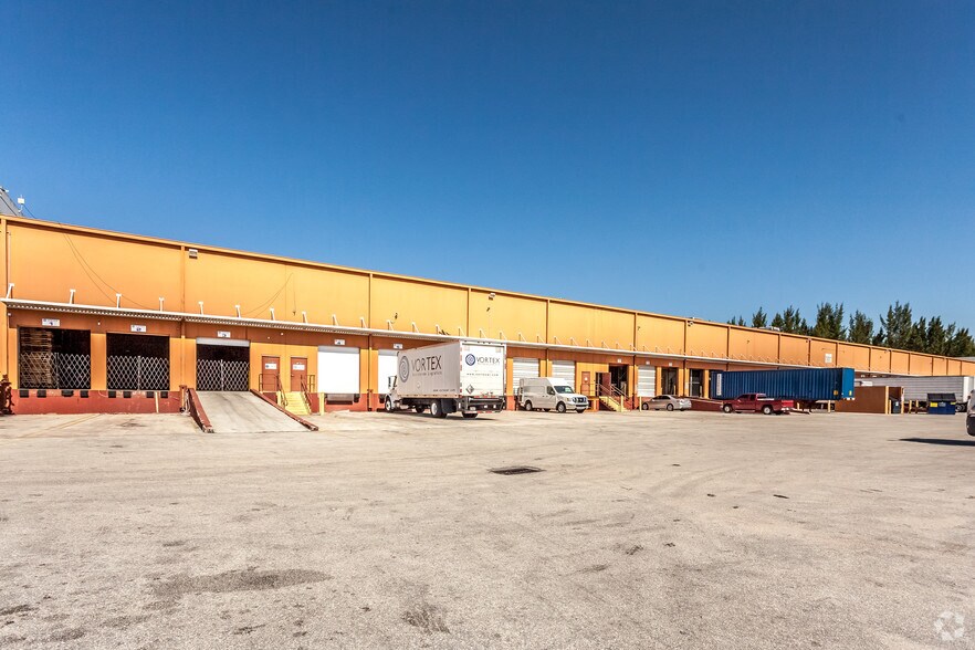 More Photos Of 3301-3389 NW 97th Ave, Miami Warehouse For Lease