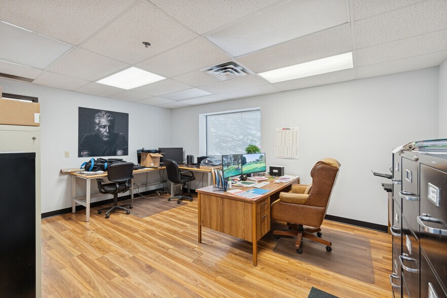 More Photos Of 1 Premier Dr, Long Lake Manufacturing For Sale