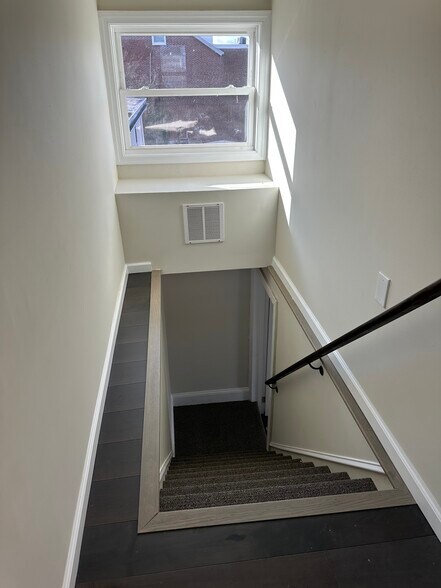 More Photos Of 800 Dekalb St, Bridgeport Storefront Retail Residential For Sale