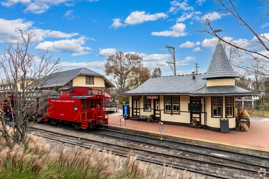 More Photos Of 500-580 Union Square Dr, New Hope Office For Lease