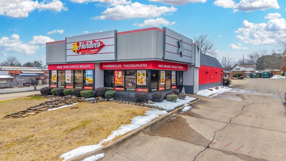 Primary Photo Of 201 N Rock St, Sheridan Fast Food For Sale