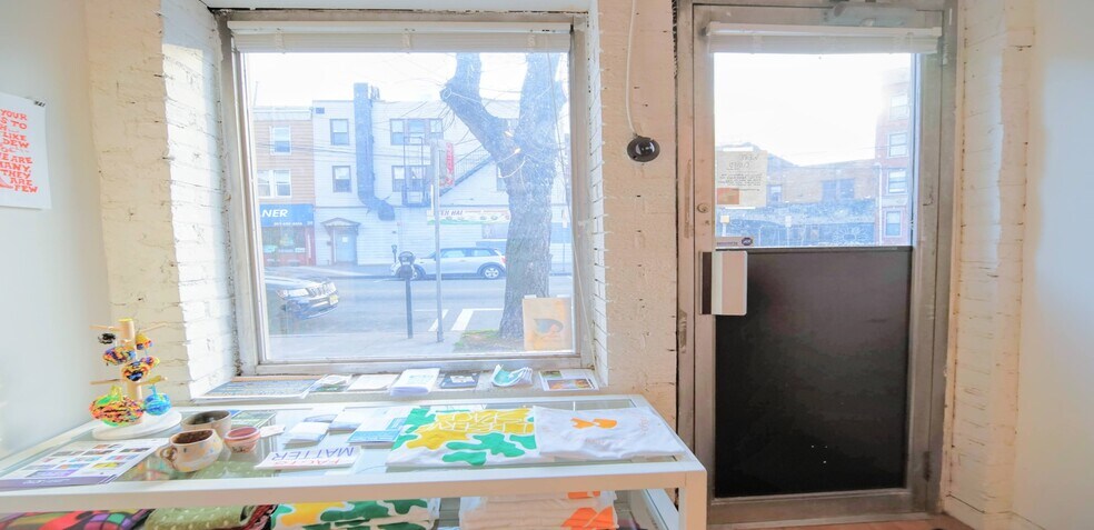 More Photos Of 304 Newark Ave, Jersey City Storefront Retail Office For Lease