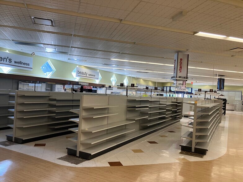 More Photos Of 1303 Shoemaker St, Nanty-Glo Drugstore For Sale