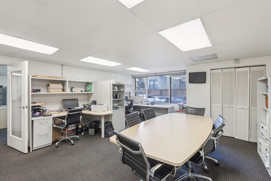 More Photos Of 1330 New Hampshire Ave NW, Washington Apartments For Sale