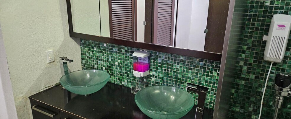 More Photos Of 770 Ponce de Leon Blvd, Coral Gables Office For Lease