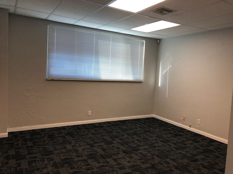 More Photos Of 2430 E Commercial Blvd, Fort Lauderdale Storefront Retail Office For Lease