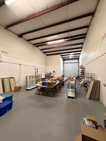 More Photos Of 877 NE 27th Ln, Cape Coral Distribution For Lease