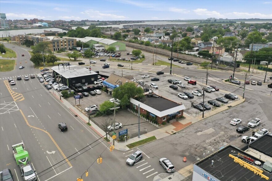 More Photos Of 3 California Pl S, Island Park Medical For Sale