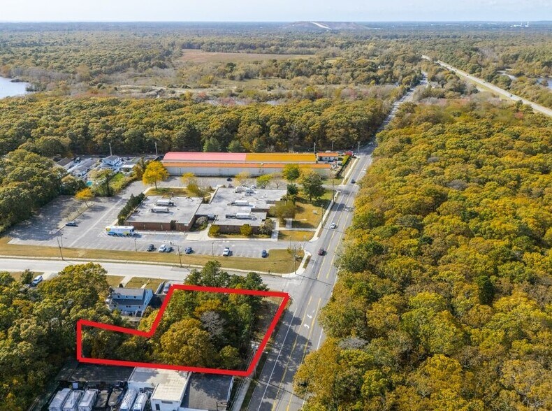 More Photos Of 574 Montauk Hwy, Shirley Land For Lease