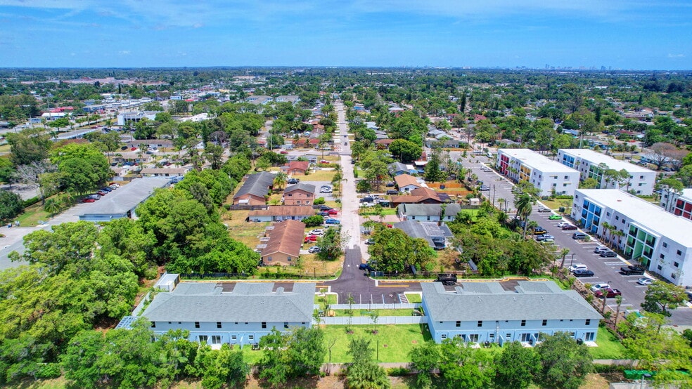 More Photos Of 3871 Patio Ct, Lake Worth Apartments For Sale