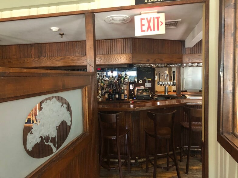 More Photos Of 2548 Boston Post Rd, Guilford Restaurant For Sale