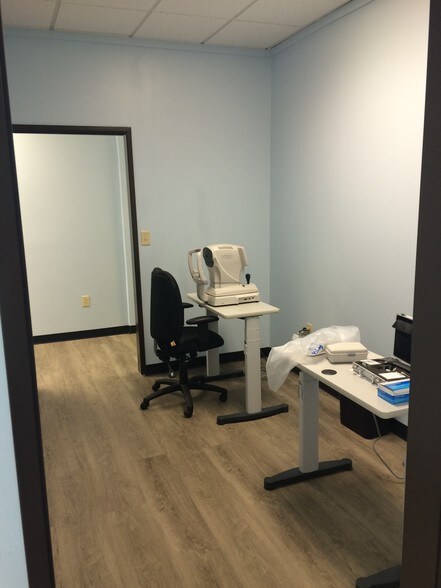 More Photos Of 314 Goff Mountain Rd, Charleston Office For Lease