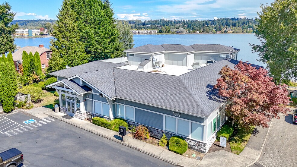More Photos Of 3212 Byron St, Silverdale Office For Sale