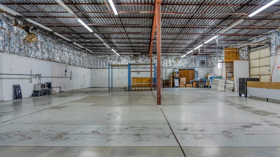 More Photos Of 2737 W 2nd Ave, Denver Warehouse For Lease