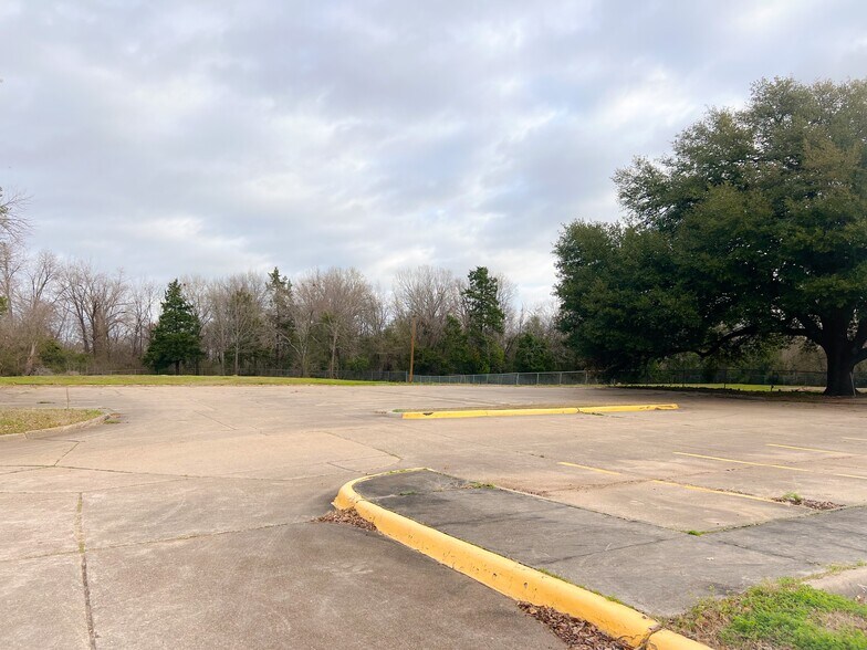 More Photos Of 2127 C E Galloway Blvd, Shreveport Specialty For Sale